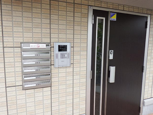 19/20 エントランス