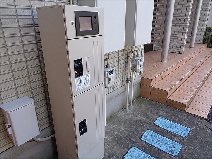 21/23 エントランス