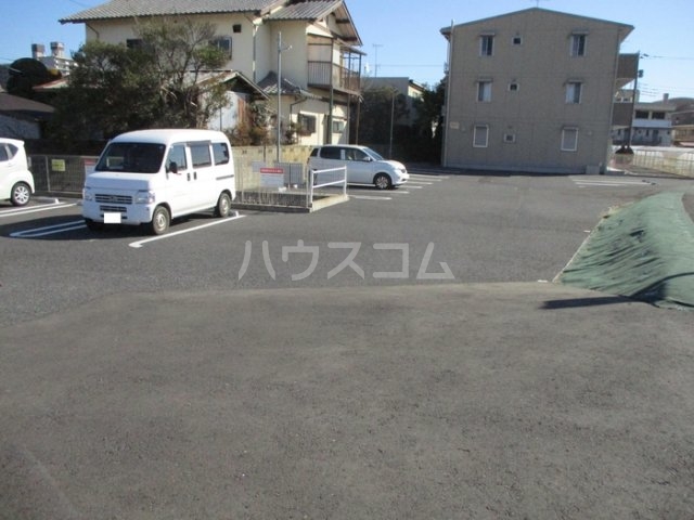 24/26 駐車場