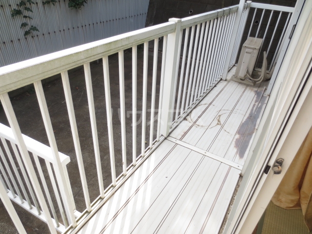 19/28 バルコニー