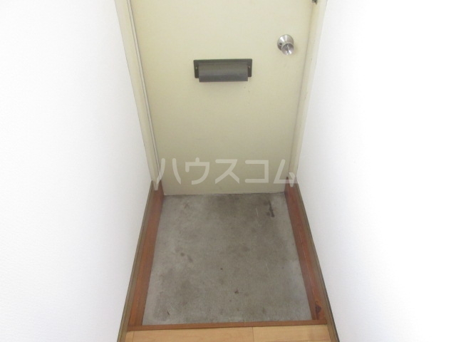 26/30 エントランス