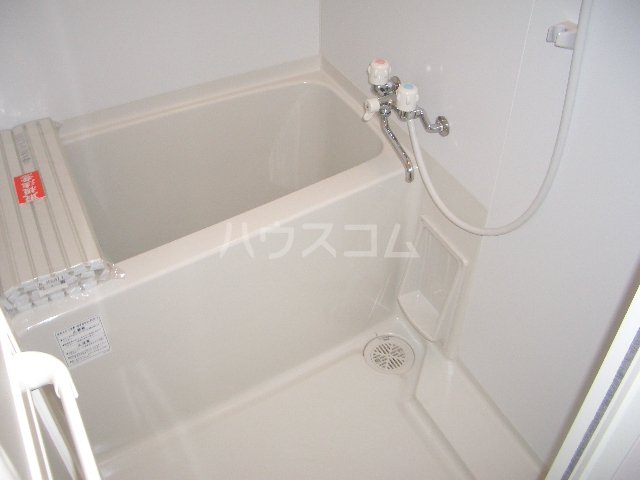 13/25 浴室