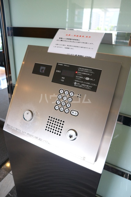 19/28 エントランス