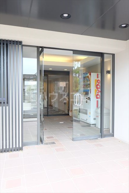 21/29 エントランス