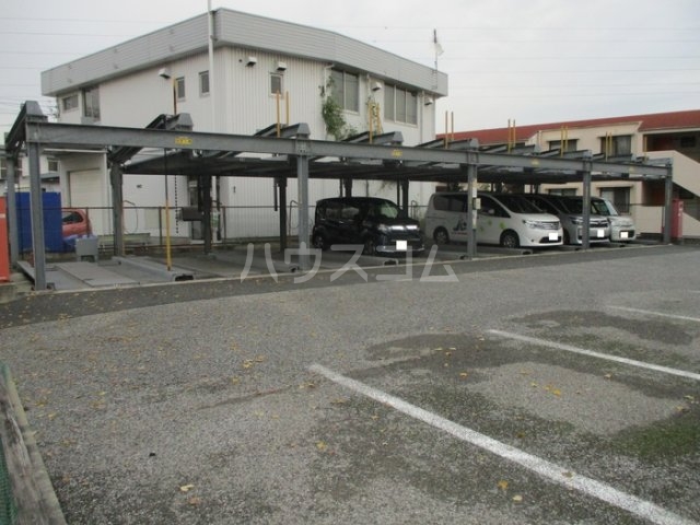 16/22 駐車場