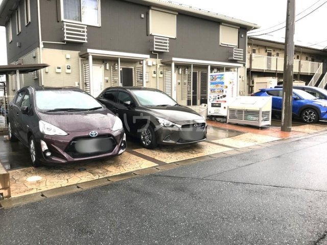 2/4 駐車場