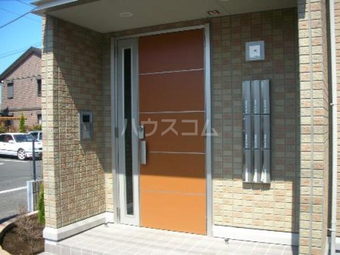 21/25 エントランス