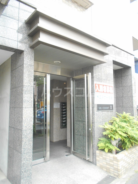 22/29 エントランス