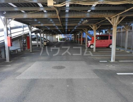 24/25 駐車場