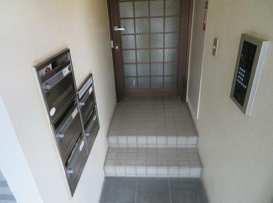 16/24 エントランス