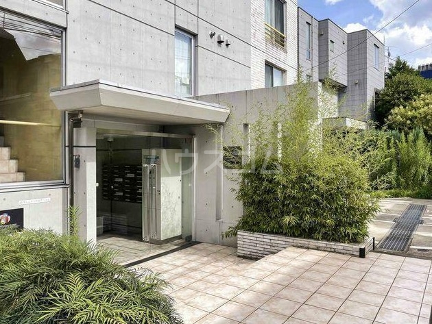 2/11 エントランス