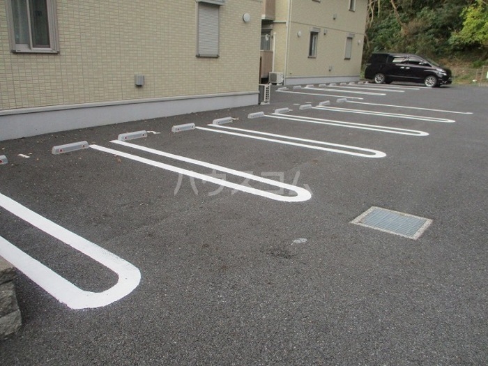 2/3 駐車場