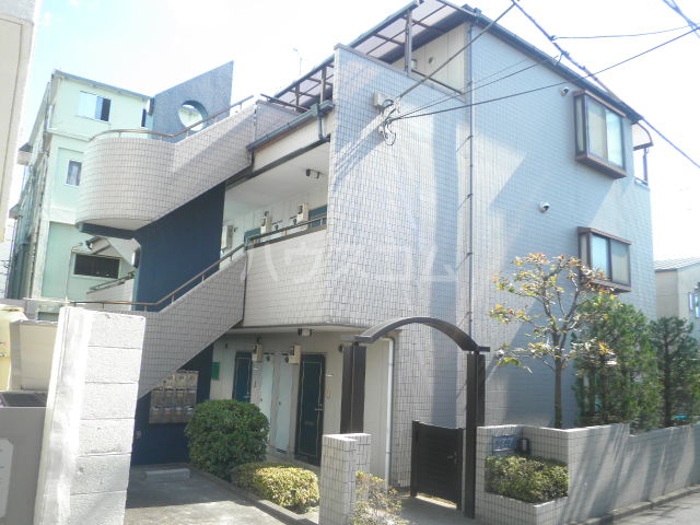 16/25 エントランス