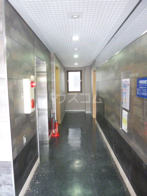 2/4 エントランス