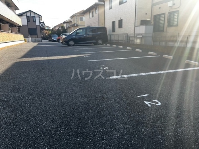 15/16 駐車場