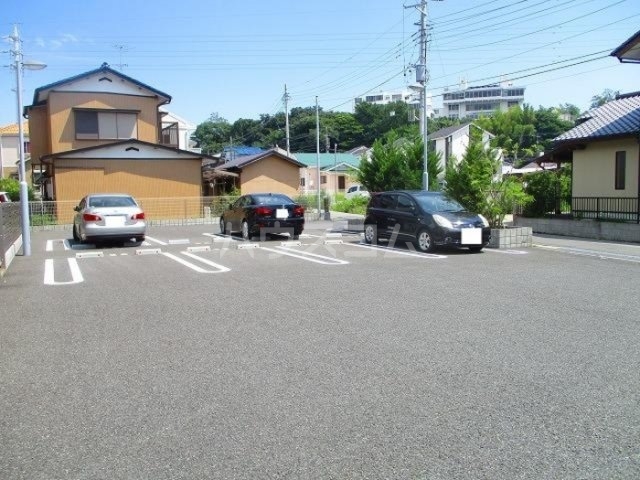 15/17 駐車場