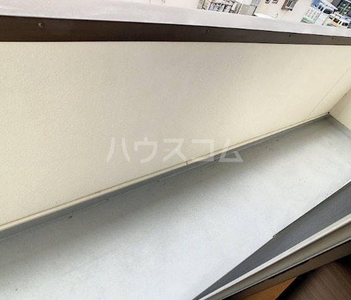 13/18 バルコニー