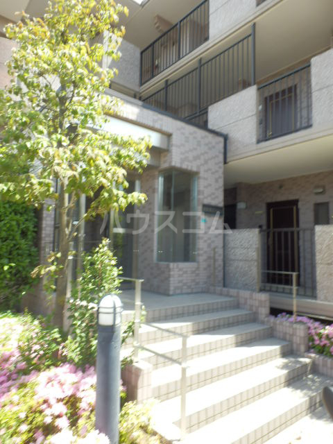 21/29 エントランス