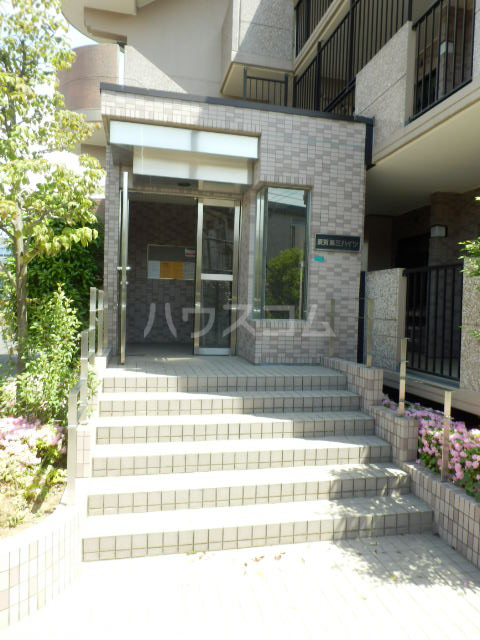 22/29 エントランス