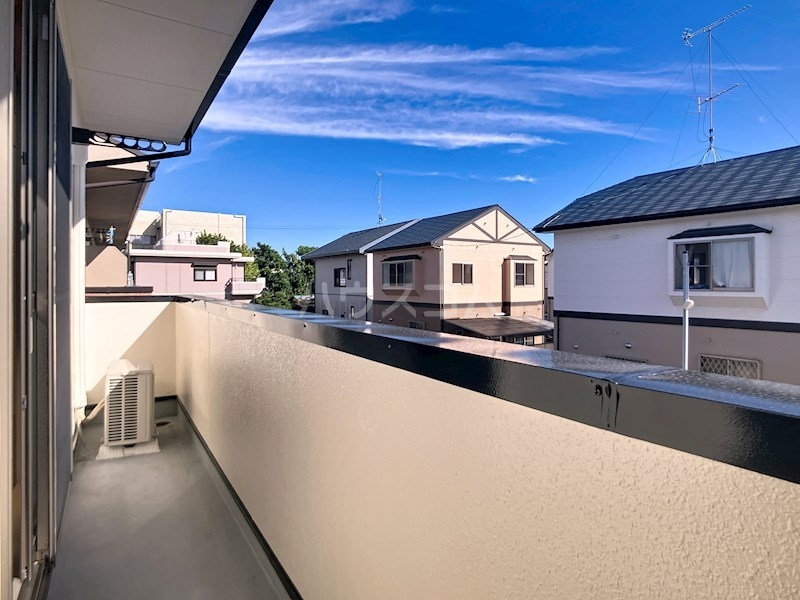 13/18 バルコニー