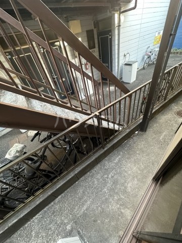 19/30 バルコニー