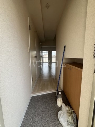 5/18 玄関