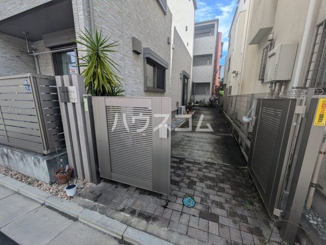 17/26 エントランス