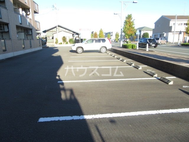 17/22 駐車場