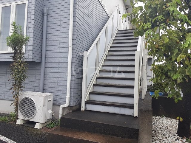 17/28 エントランス