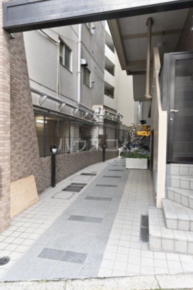 19/22 エントランス