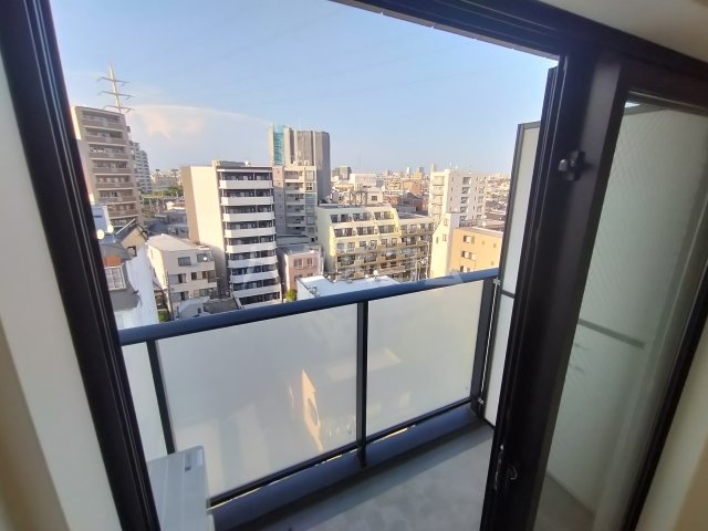 23/30 バルコニー