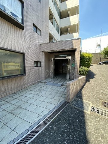 2/5 エントランス
