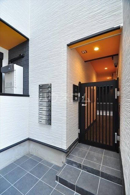 2/8 エントランス