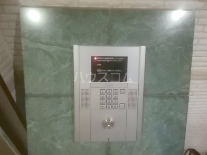 14/15 エントランス