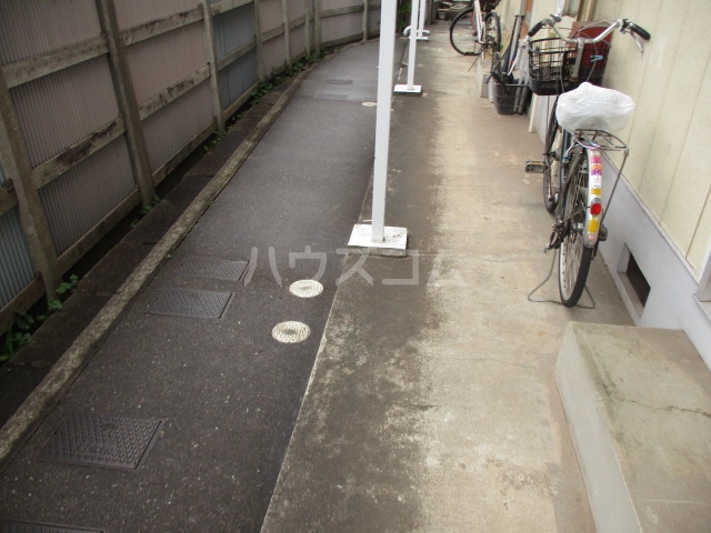 21/29 エントランス