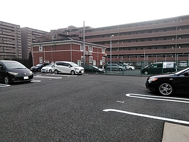 19/27 駐車場