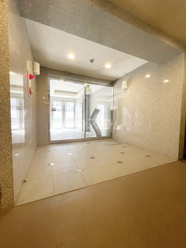 15/25 エントランス