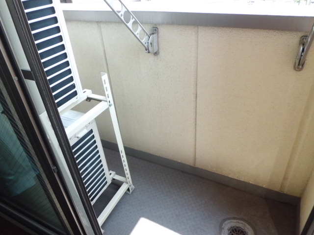 14/28 バルコニー