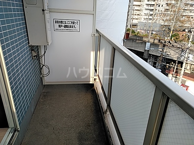 19/27 バルコニー