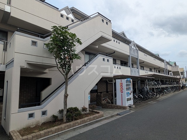 2/4 外観