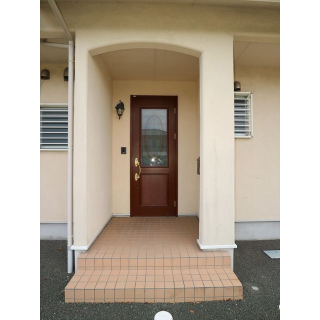 23/30 エントランス