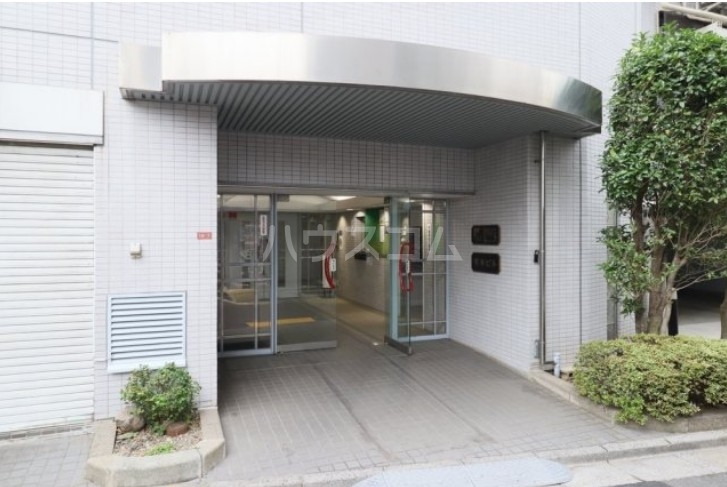 14/23 エントランス