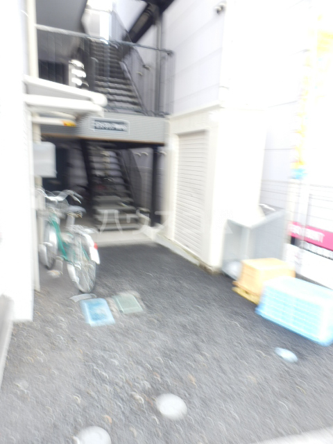 17/25 エントランス