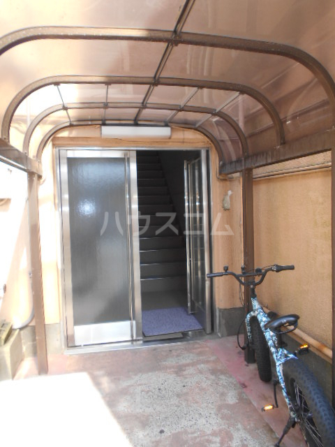 2/6 エントランス