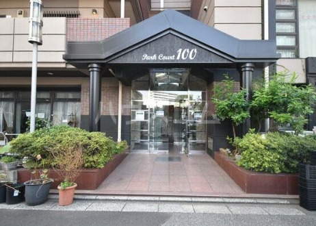 16/17 エントランス