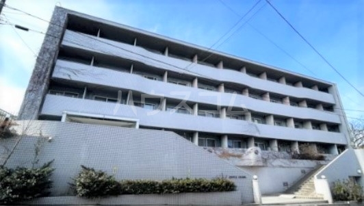 14/22 エントランス