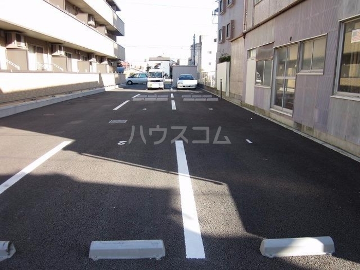 16/22 駐車場