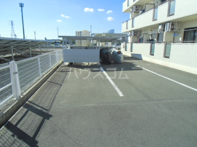19/25 駐車場