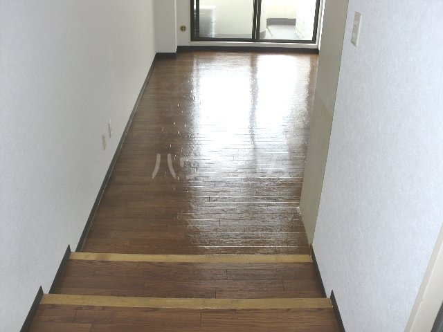 17/27 バルコニー