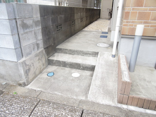 2/3 エントランス